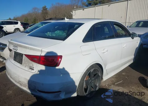 2016 Audi A3 2.0T Premium z USA, uszkodzony, nr VIN WAUB8GFF0G1108660